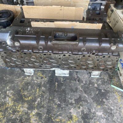 IVECO  D13 MOTOR ÜST KAPAK
